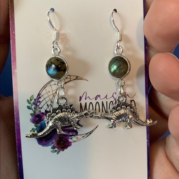 Labradorite Dinosaur Earrings - Crystal silver dinosaur jewelry for unisex - Picture 2 of 2